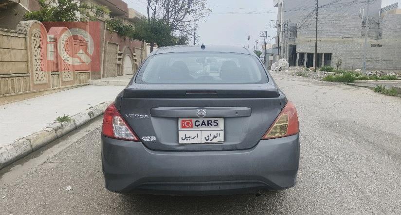 نيسان فيرسا